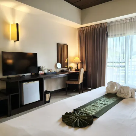 Mae Jo Golf Resort & Spa
