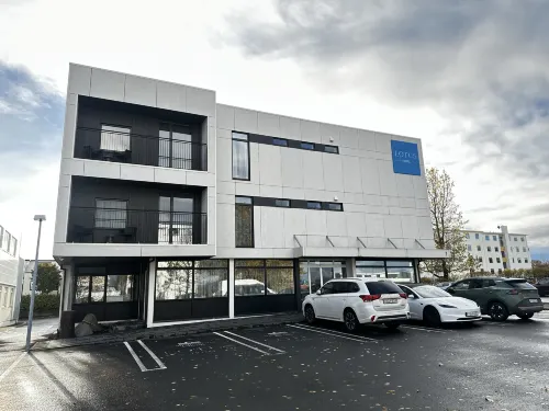 Hotel Lotus - parking