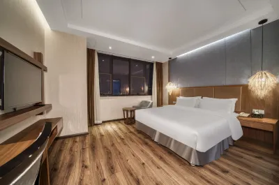 Four Seasons Sunshine Hotel (Ningbo High-tech Store) Отели рядом с достопримечательностью «Площадь стиля жизни с миллиардами долларов»