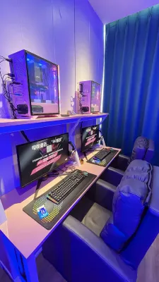Yuquan Jinshushu E-sports Hotel