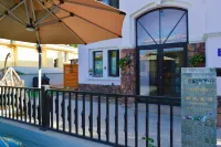 Gardenhouse villa B&B of  DunHuang