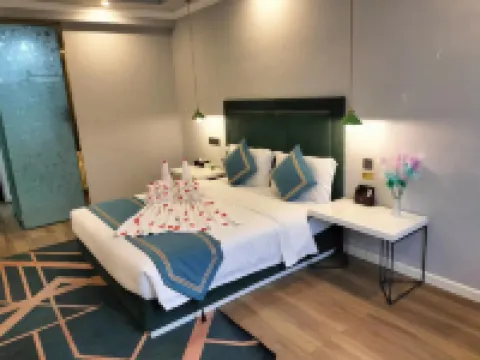 文山舒然ホテル（城南車バスターミナル）