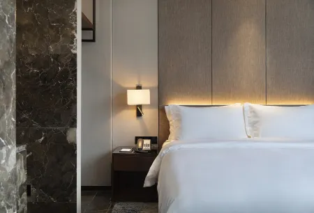 Cnhol Hotel (Shenzhen Longhua Dalang Commercial Center)