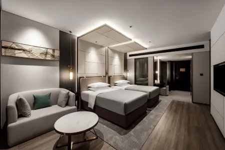 Huaihua Modern Meimei Hotel