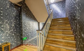 Xianggeli Theme Hotel