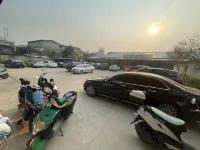 孟連平安飯店 - 停車場