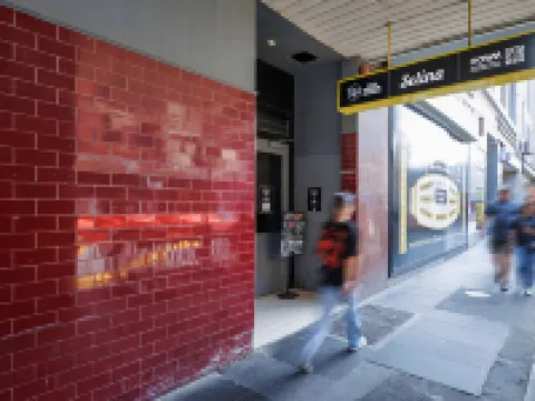 Bounce Melbourne - formerly Roamer Melbourne Hotels near Rendezvous Hotel Melbourne
