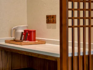 Honglu Garden Hotel (Xi'an Zhonggulou Huimin Street Branch)