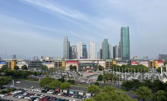 DongfangJingting Hotel (International Trade City)