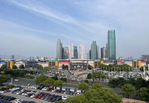 3. 동팡징팅 호텔 ..