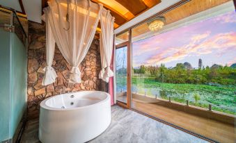 Shui Zhi Pan Lake View Inn