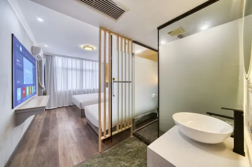 Haiyu Boutique Hotel (Wuyi Ancient City Hushan Plaza Branch)