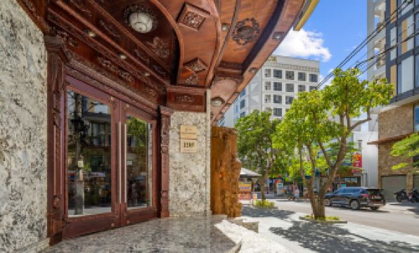 Monalisa Luxury Hotel