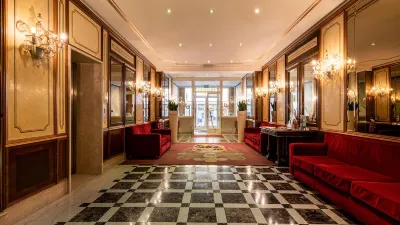 Amadeus Hotel Hotel in zona Canal Grande