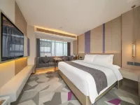 Lavande Hotels Ezhou Evergrande Capital Wuyue Plaza Store - Pysäköinti