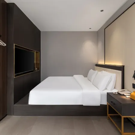 Huanxi H Hotel (Chengdu Chunxi Road Wenshu Monastery)