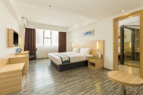 City Comfort Inn Hotel (Zhaoqing Seven Star Cave Scenic Area Xinghu Archway)