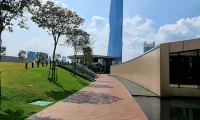 Lucentia Residences BBCC by WY Homestay Hotel di Pudu