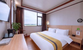 Nanning Yi Business Hotel (Jiuquwan Hot Spring Resort)