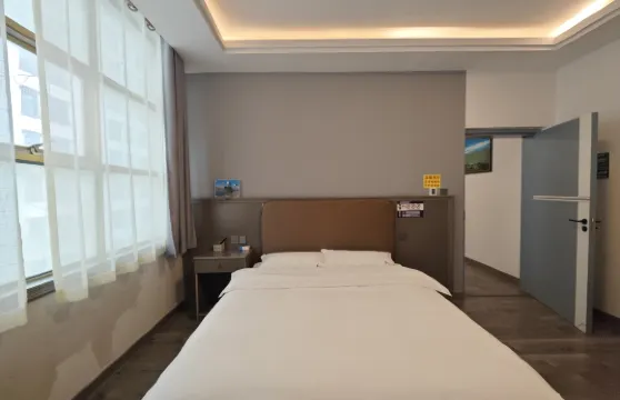 比如富士城市酒店