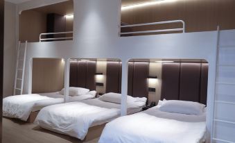 Jiashan Katu E-Sports Hotel