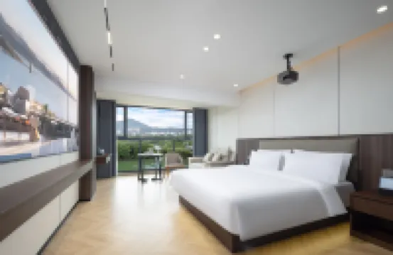 雲澗智能酒店（三亞商品街臨春河店）