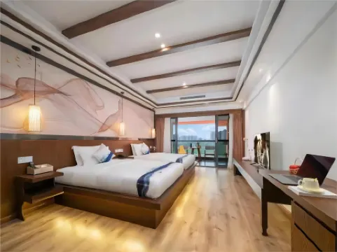 Yunpan Noah River View Resort Hotel