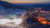 Qingshan Muxue Hotel (Vanke Songhua Lake Resort) Hotels in Jilin