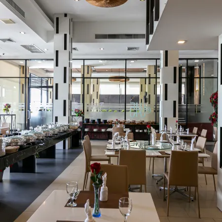 Grand Ratchapruek Hotel