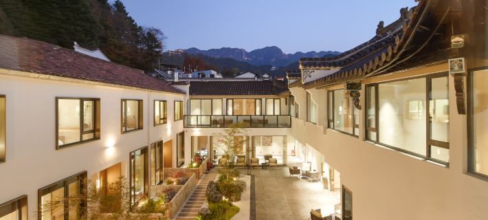 Jiuhua Mountain Shanyuxi Homestay (Roushen Baodian) Hotels in Qingyang County