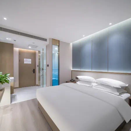 Yining Colorful Flower City Hotel (Liuxing Street Scenic Area)