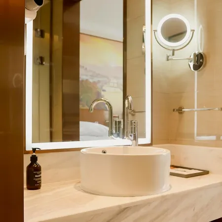 Vienna Hotel (Jinzhou Bohai University Wanda Plaza)