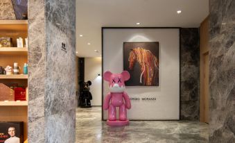 The GiorgioMorandi Hotels (Linyi People's Square Wanxianghui)