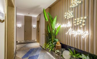 Echarm Hotel (Nanjing Fuzimiao Subway Station)