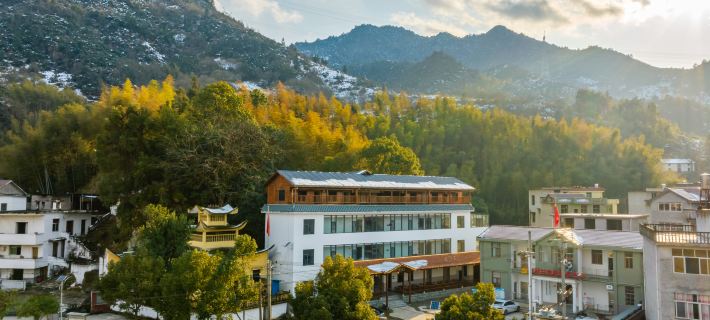 Wangxian Valley·Xiqiao Thatched Cottage Holiday Inn Hotel di Shangrao