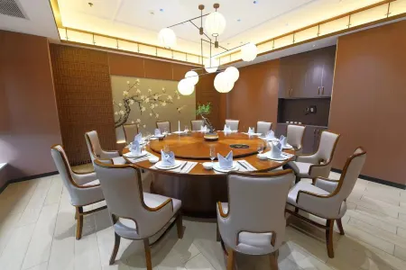 Zhanjiang Zegong Hotel Отели рядом с достопримечательностью «Longhaitian Island»