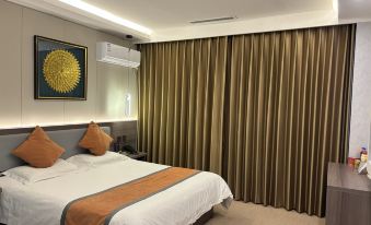 Hot Spring Holiday Hotel