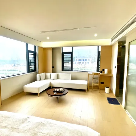 Jinxia·Sunset View Chashan Scenic Resort Bed and Breakfast (Xinyang Wenxin Tea Village Branch)