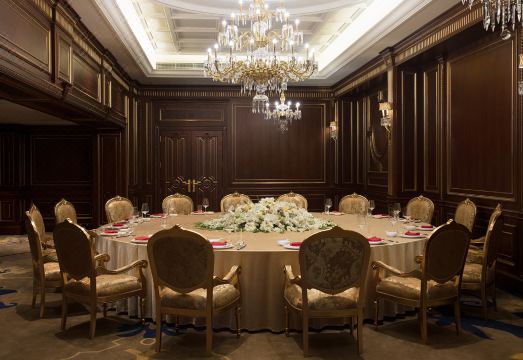 2. 상하이 바오산 ..