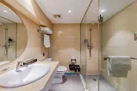 Meisu • Flower Hot Spring Hotel (Wuhu Pedestrian Street Binjiang Branch) Hôtels à proximité de : Anhui Technical College of Mechanical and Electrical Engineering