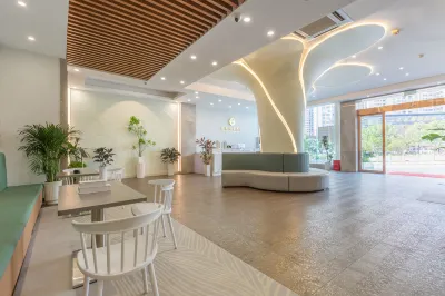 Chunhe Yuejing Hotel (Kaili International Trade Branch)