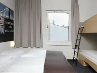 B&B HOTEL Berlin-Charlottenburg Hotels near Halemweg underground station