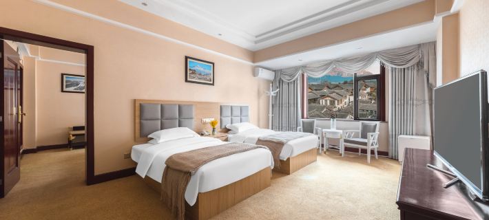Lijiang Cangyang Hotel (Ancient Town Big Water Wheel Store) Hotels in Lijiang