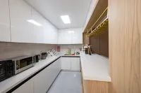 Yining City White Love Lane to Homestay (Liuxing Street Branch)