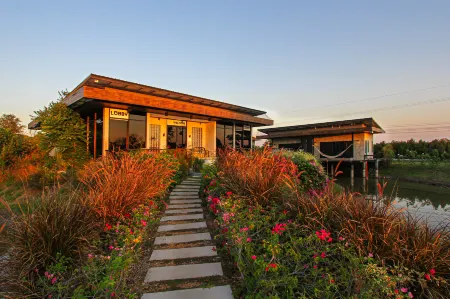 White Knot Khao Yai Отели рядом с достопримечательностью «Wat Kaeng Klang Dong»