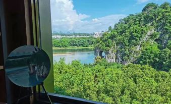 Jolie Vue Bontique Hotel(Elephant Trunk Hill and Two Rivers and Four Lakes )