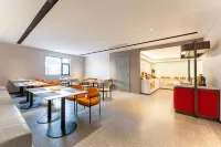 Borrman Hotel (Jinan Quancheng Plaza Botuquan) - Servicios de Traslado