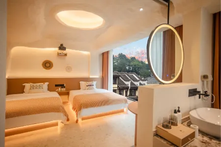 Hengyang and Shanruyuan Hotel (Damiao Branch in Nanyue Scenic Area) Отели рядом с достопримечательностью «Zhusheng Temple»