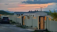 Yunling Guanshan Private Tang Holiday Homestay - Hot Springs