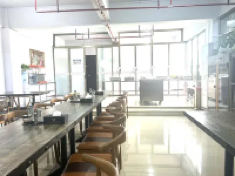 Vienna Hotel (Lufeng Jieshi Bus Station) Hotels in Lufeng